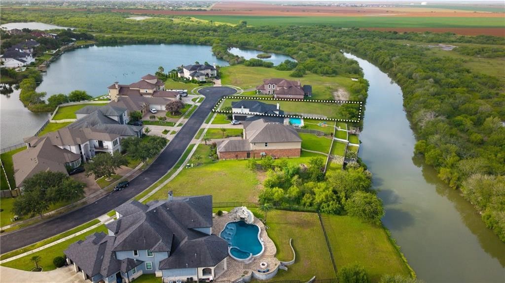 7641 Kings Lake Cir, Corpus Christi, TX 78413 — photo 3