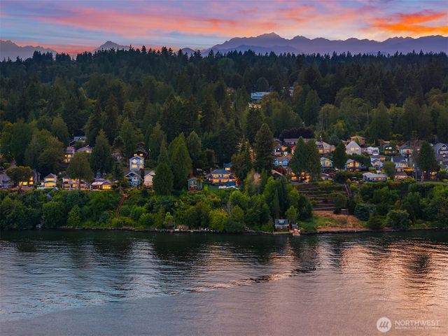 18978 Angeline Avenue NE, Suquamish, WA 98392