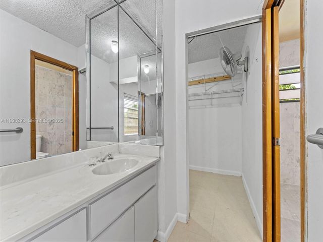 330 SW 52nd Ave, Miami, FL 33134