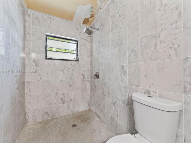 330 SW 52nd Ave, Miami, FL 33134