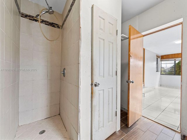 330 SW 52nd Ave, Miami, FL 33134