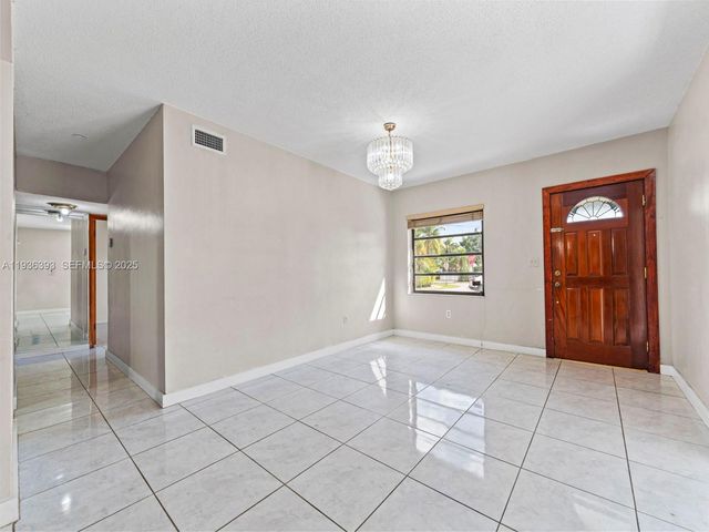 330 SW 52nd Ave, Miami, FL 33134