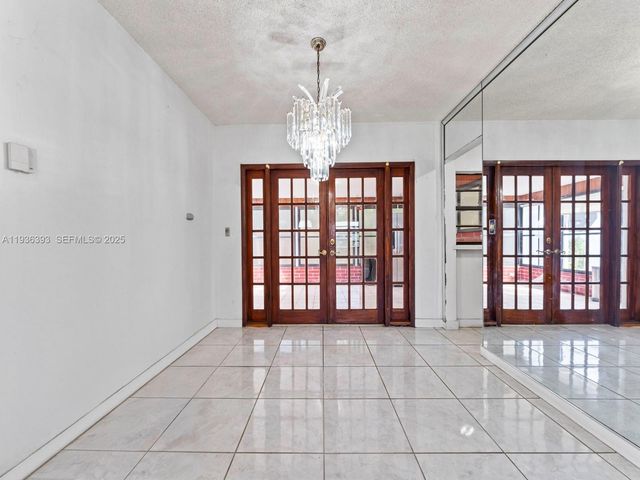 330 SW 52nd Ave, Miami, FL 33134