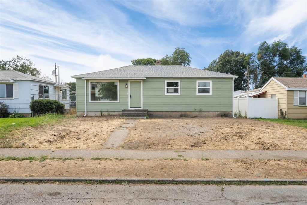 2406 E Columbia Ave, Spokane, WA 99208