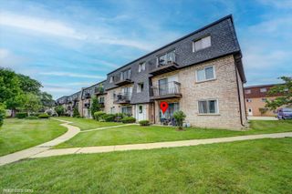 9444 Bay Colony Drive 1S, Des Plaines, IL 60016
