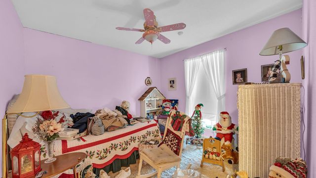 672 Bending Oaks Drive, Bellville, TX 77418