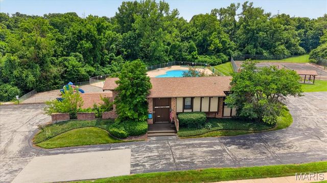 11816 Cresta Verde Drive G, St Louis, MO 63146