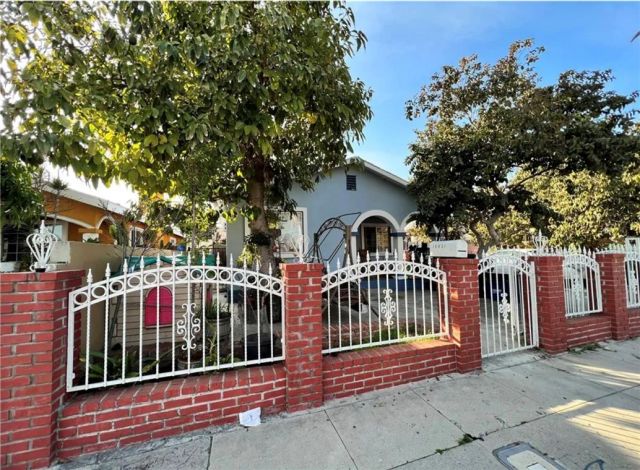 10931 Anzac, Los Angeles, CA 90059