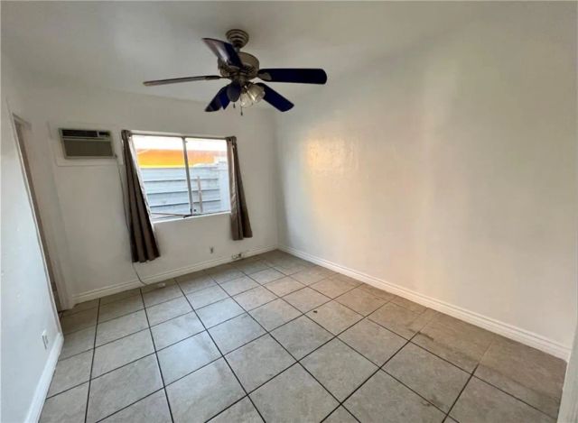 10931 Anzac, Los Angeles, CA 90059