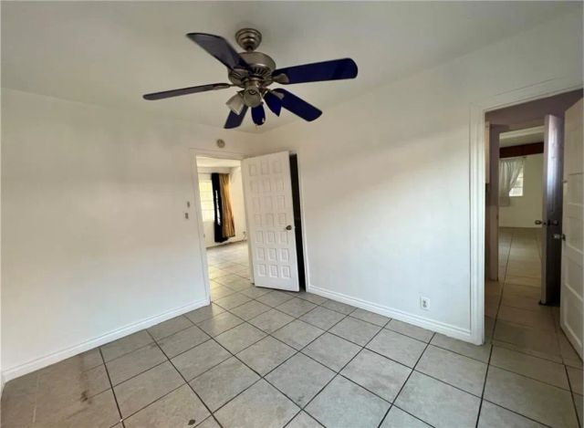 10931 Anzac, Los Angeles, CA 90059