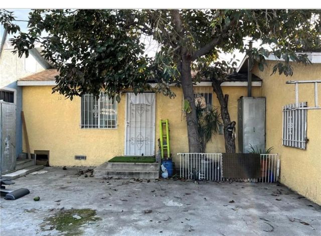 10931 Anzac, Los Angeles, CA 90059