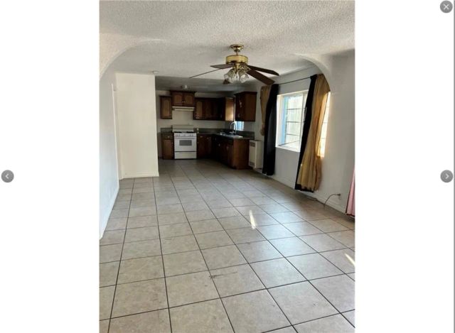 10931 Anzac, Los Angeles, CA 90059