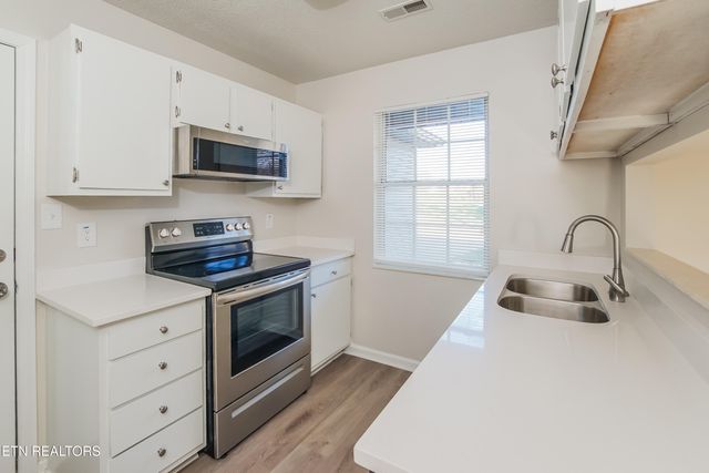 7735 Bellchase Lane, Knoxville, TN 37918