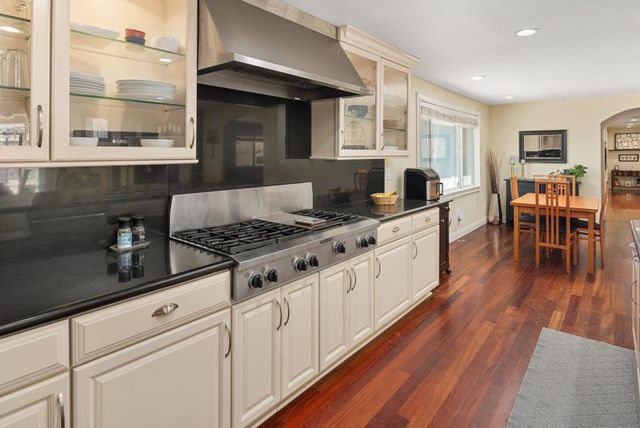 2855 N Victoria Dr, Alpine, CA 91901