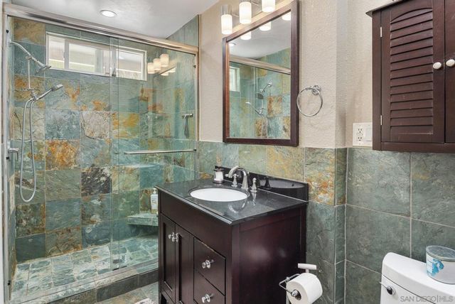 2855 N Victoria Dr, Alpine, CA 91901
