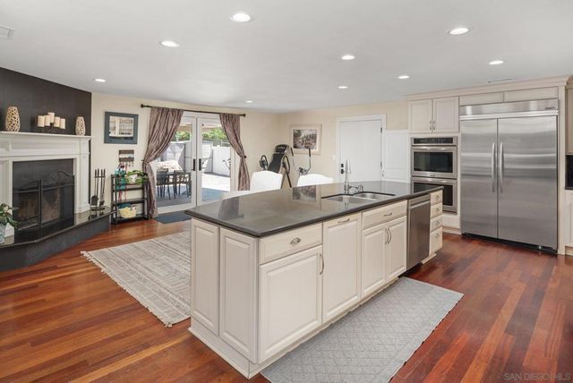 2855 N Victoria Dr, Alpine, CA 91901