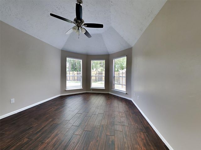 16130 Canaridge Drive, Houston, TX 77053