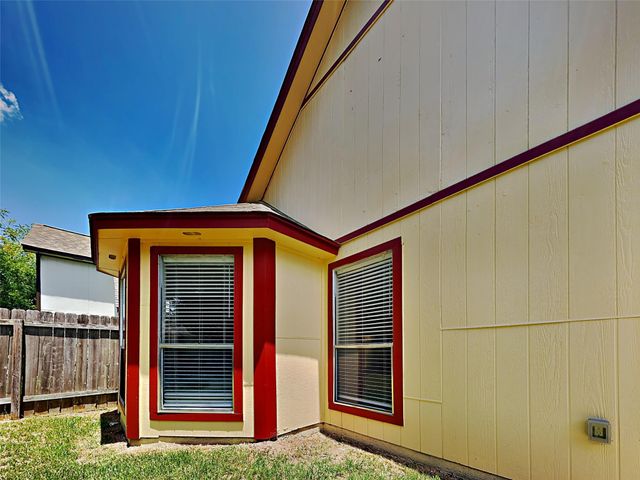 16130 Canaridge Drive, Houston, TX 77053