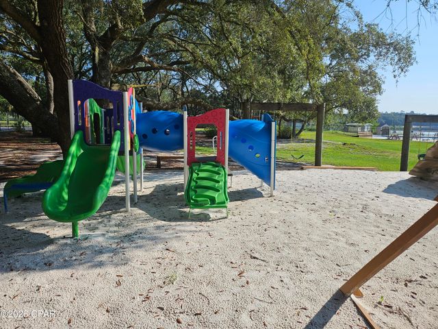 000 Preakness Place, Chipley, FL 32428