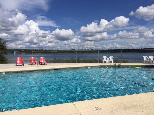 000 Preakness Place, Chipley, FL 32428