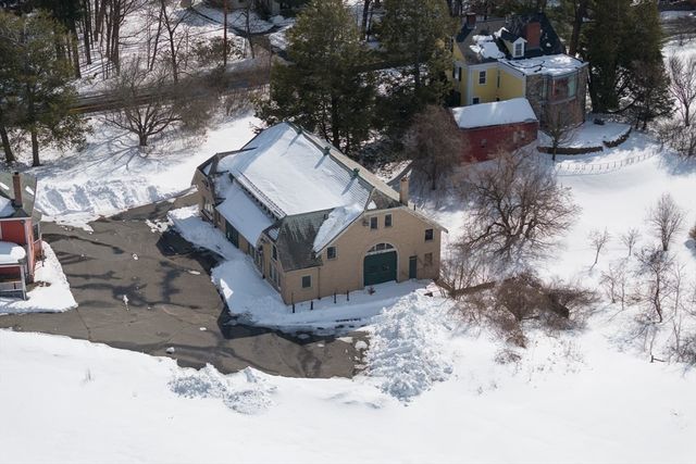 135 Wellesley Street, Weston, MA 02493