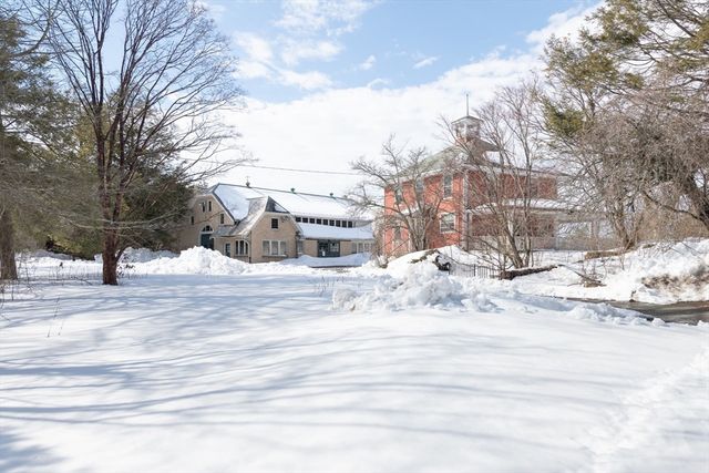 135 Wellesley Street, Weston, MA 02493