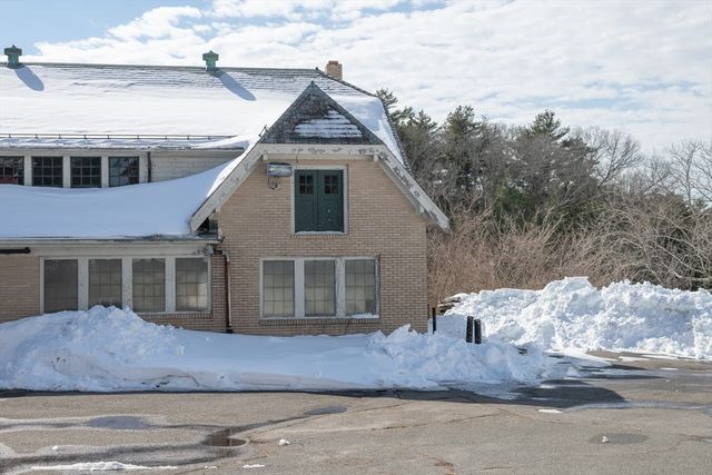 135 Wellesley Street, Weston, MA 02493