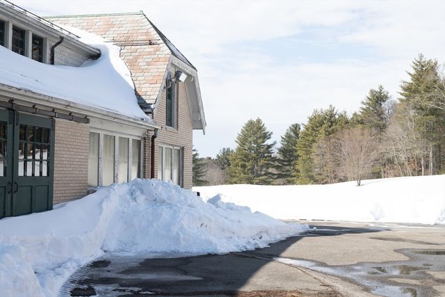 135 Wellesley Street, Weston, MA 02493