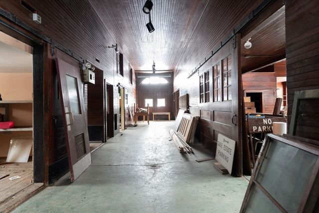 135 Wellesley Street, Weston, MA 02493