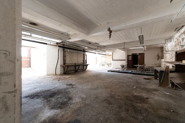 135 Wellesley Street, Weston, MA 02493