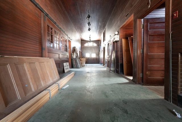 135 Wellesley Street, Weston, MA 02493