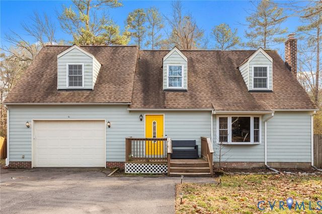 4005 Somerlane Cir, Chester, VA 23831