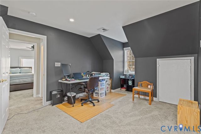 4005 Somerlane Cir, Chester, VA 23831