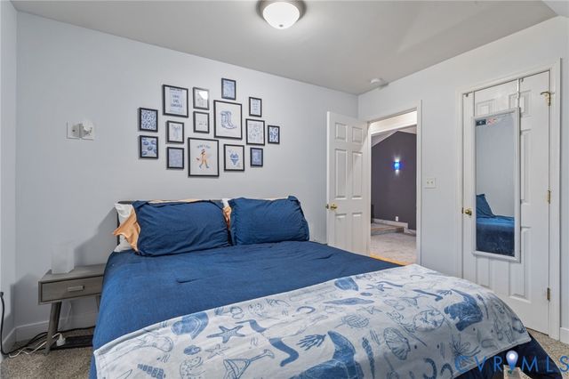 4005 Somerlane Cir, Chester, VA 23831