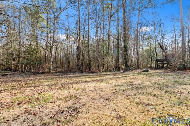 4005 Somerlane Cir, Chester, VA 23831