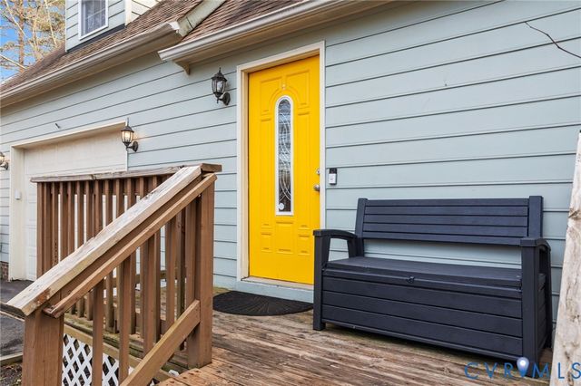 4005 Somerlane Cir, Chester, VA 23831