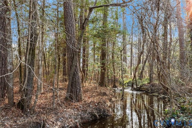 4005 Somerlane Cir, Chester, VA 23831