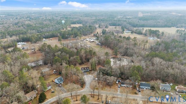 4005 Somerlane Cir, Chester, VA 23831