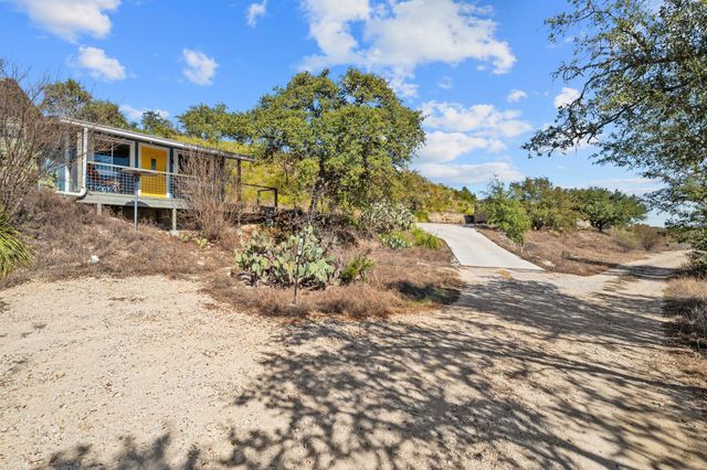 310 Eagles Nest DR, Wimberley, TX 78676