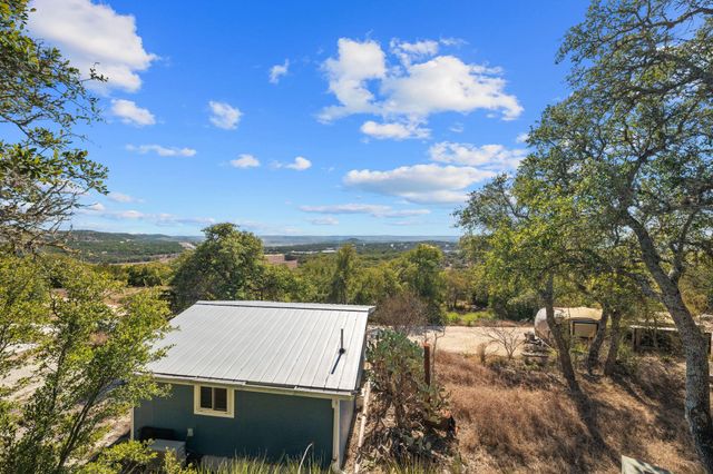 310 Eagles Nest DR, Wimberley, TX 78676