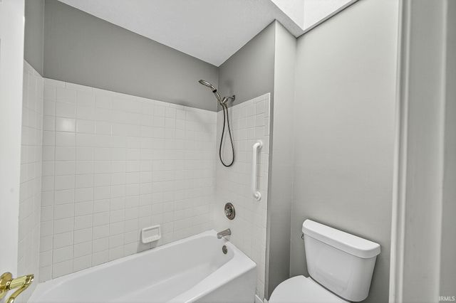 17768 Ashford Hills Court, Granger, IN 46530