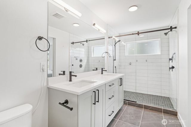 8020 17th Avenue NW, Seattle, WA 98117