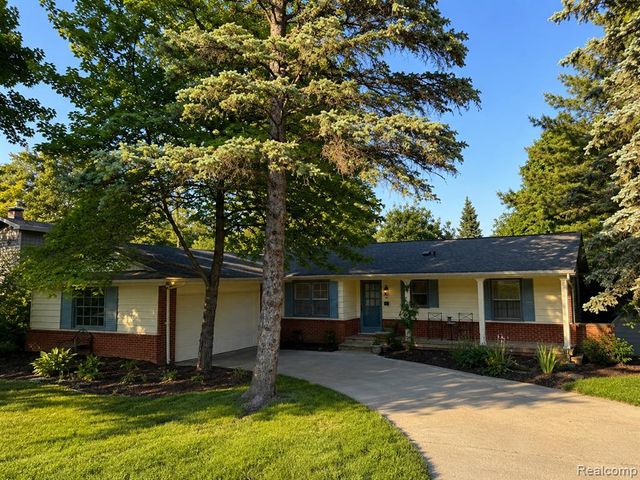 19510 Clement Road, Northville, MI 48167