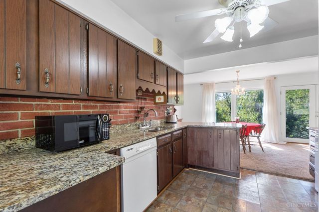 517 Wellesley Avenue, Springfield Twp., OH 45224