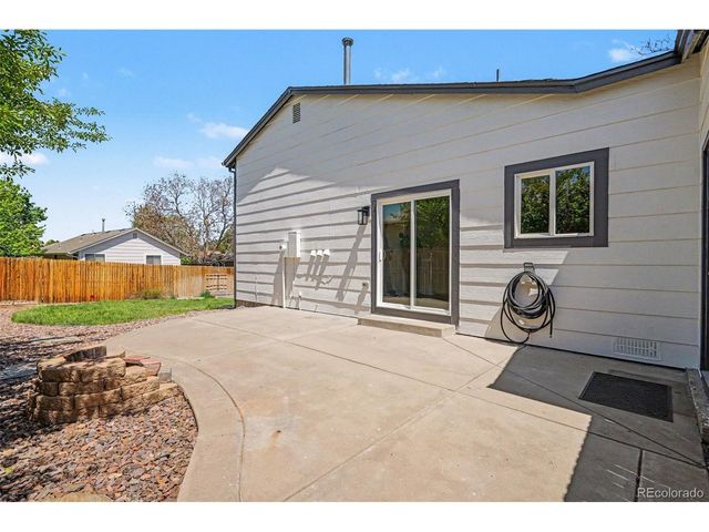 17449 E Union Dr, Aurora, CO 80015