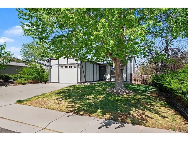 17449 E Union Dr, Aurora, CO 80015
