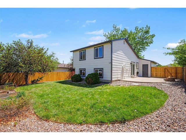 17449 E Union Dr, Aurora, CO 80015