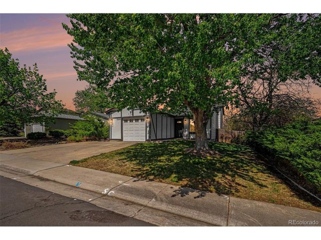 17449 E Union Dr, Aurora, CO 80015