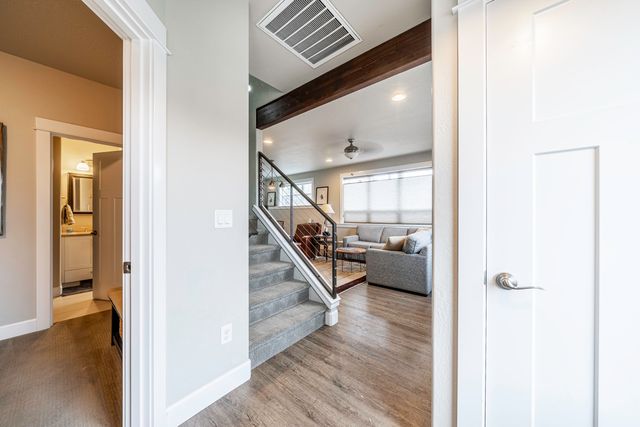 946 Stoneridge Avenue, Ashland, OR 97520