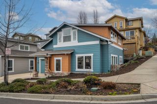 946 Stoneridge Avenue, Ashland, OR 97520